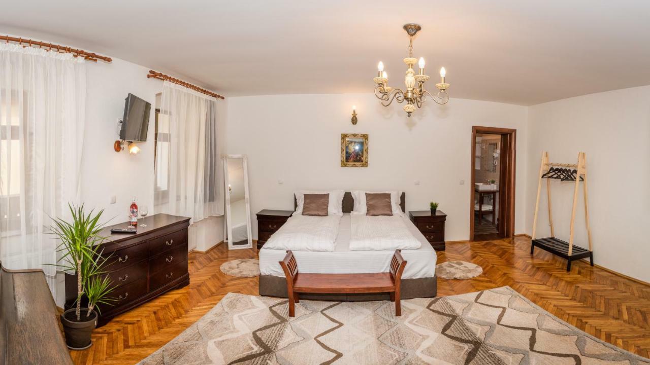 Musik Apartments Old Town Sibiu Buitenkant foto